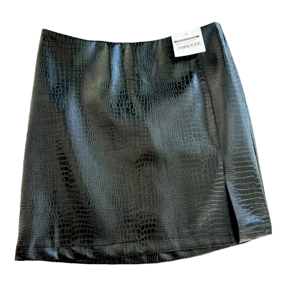 NWT Faux Leather snakeskin skirt
